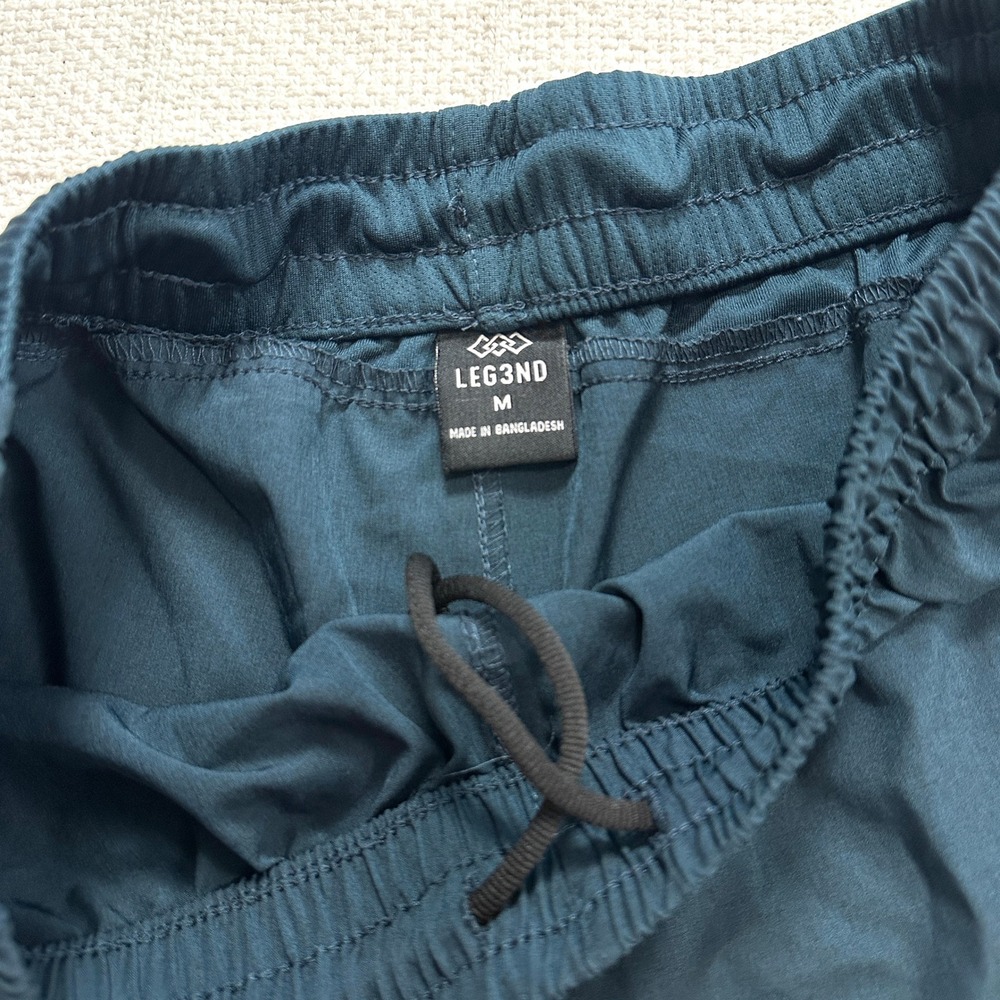 Leg3nd Athletic Running Shorts Medium Teal Blue Zipper Pocket Performance Gym - Picture 3 of 10